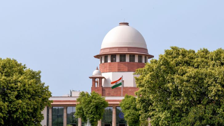 https://salarnews.in/public/uploads/images/newsimages/maannewsimage19082025_182611_Supreme Court.jpg